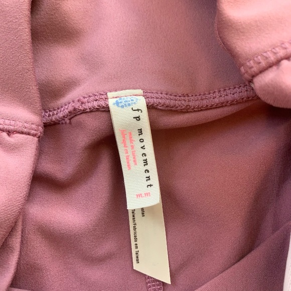 HP: FREE PEOPLE: FP Movement Cropped Leggings: ON SALE - Picture 7 of 8